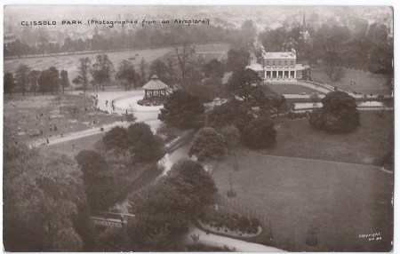 Clissold Park from the air